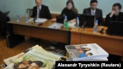 Друкована продукція «свідків Єгови» в російському суді, фото ілюстративне