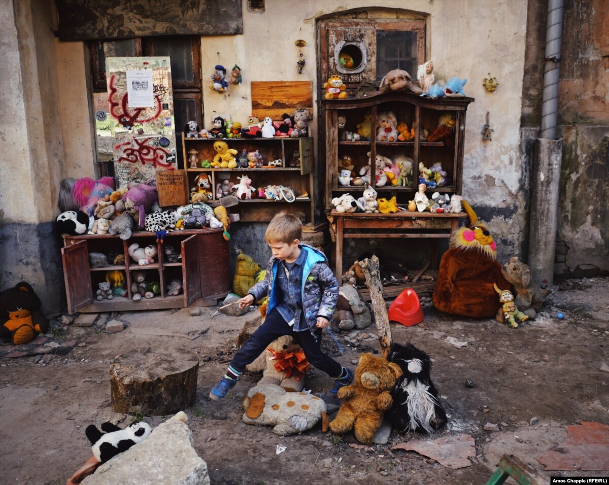 The 'Toy Orphanage' Of Ukraine