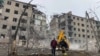 Pasojat e sulmeve ruse në ndërtesat e banimit në rajonin e Donjeckut, Ukrainë, 17 tetor.