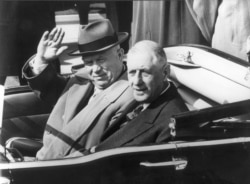 Микита Хрущов і Шарль де Голль у Парижі, травень 1960-го