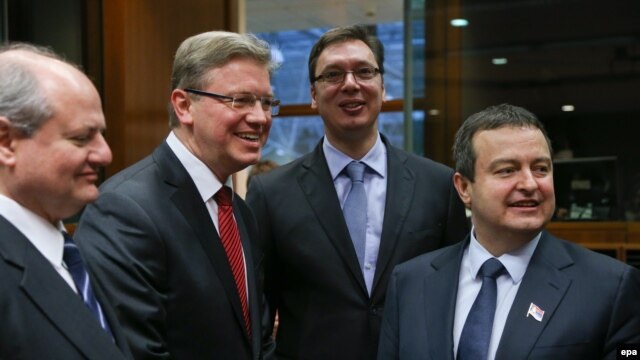 Štefan File sa predstavnicima vlasti Srbije Ivicom Dačićem, Aleksandrom Vučićem i Ivanom Mrkićem