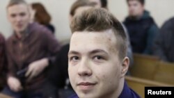Білоруські правозахисні організації оприлюднили спільну заяву, в якій визнають блогера і журналіста Романа Протасевича політичним в’язнем