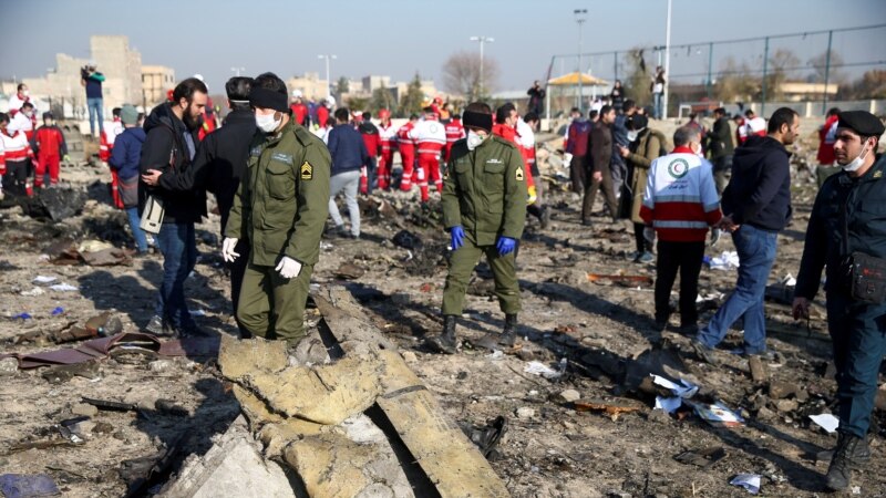 Украинскиот патнички авион бил соборен со две ирански ракети