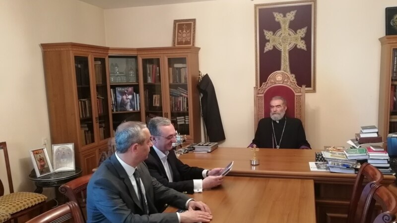 Հայաստանի ԱԳ նախարարը հանդիպել է Արցախի թեմի առաջնորդին Հայաստանի ԱԳ նախարարը հանդիպել է Արցախի թեմի առաջնորդին