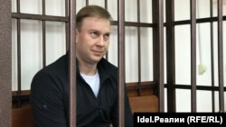 Павел Плотников