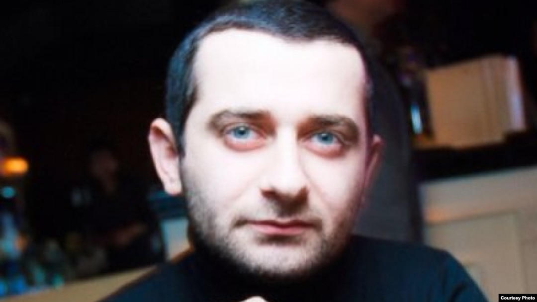 Бадра Гунба вернул на госслужбу скандально известного помощника экс-президента Аслана Бжания Лашу Сакания (на фото)