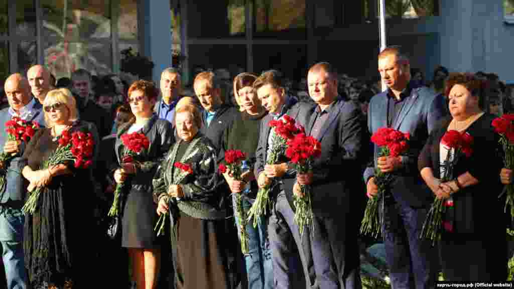 Пам&#39;ять загиблих вшанували хвилиною мовчання