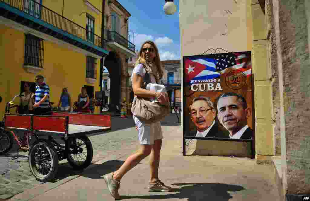 Накануне визита президента Обамы в Гаване появились приветственные плакаты с портретами американского гостя и кубинского лидера Рауля Кастро. &nbsp;