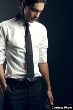 Model we aktýor Ilgar Aliýew.