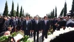 Gürcüstan rəsmiləri memorialda