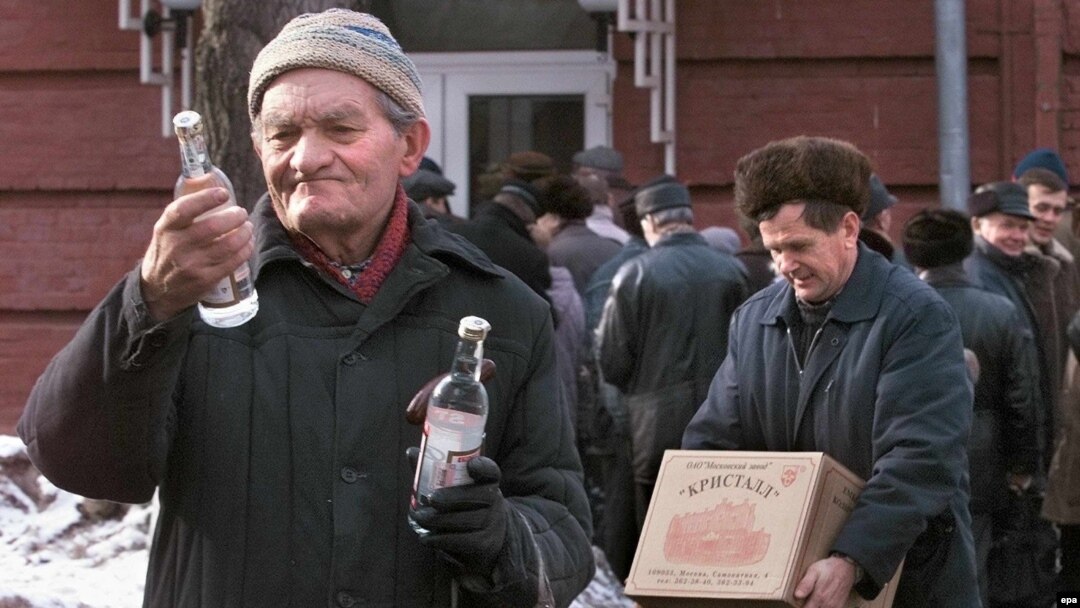 The WHO says that 1-in-5 Russian men will die due to alcohol abuse. (file photo)