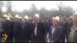 В Джалал-Абаде проходит митинг оппозиции