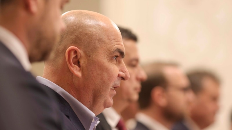 Liderii coaliţiei de guvernare se reunesc pentru discuții despre programul „Anghel Saligny” şi al doilea pachet de măsuri fiscale