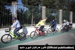 استفاده ترکیبی از دوچرخه‌های اشتراکی بایدو و دوچرخه‌های شخصی شهروندان در مشهد