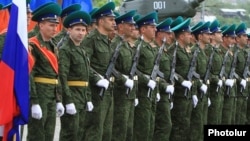Armenia -- Russian border guards take part in a ceremony in Yerevan to mark the 70th anniversary of Soviet victory over Nazi Germany, May 9, 2015.