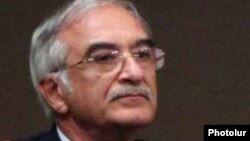  Polad Bulbuloglu