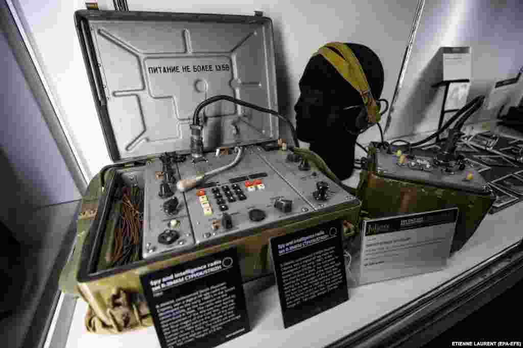 An R-394KM radio set used by Soviet spies in the 1980s