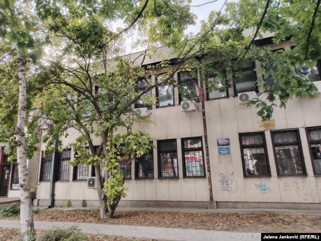 Zgrada Centra za socijalni rad u Zemunu, gde je, prema evidenciji biračkog spiska, prijavljeno 117 birača.