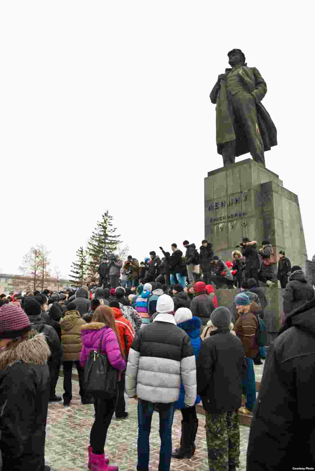 Russia -- A meeting (of who?) in Krasnoyarsk, 10Dec2011
