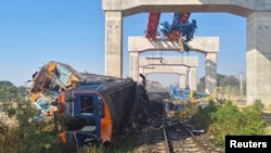 ტაილანდის რკინიგზის ინფორმაციით, მატარებელში 195 ადამიანი იმყოფებოდა