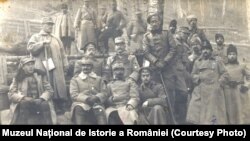 Ofițeri români și ruși, 1917