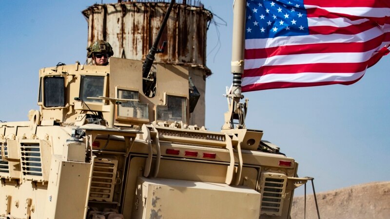 Пентагон гуфт, пули нафти Сурия ба курдҳо меравад, на ба хазинаи Амрико