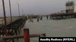 Xəzərdə neftçilərin itkin düşdüyü yer