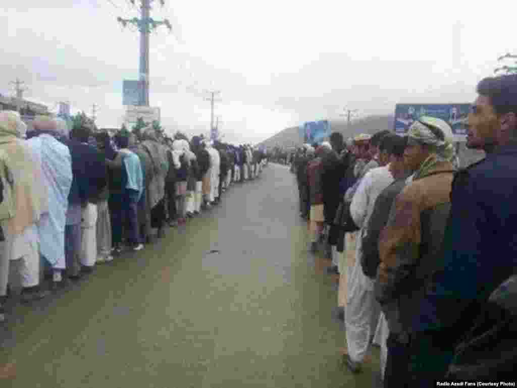 کابل: مرکز رای دهی کوتل خیرخانه فرستنده Wahidullah Muradi