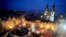 Чехія -- Святкова ілюмінація на Староміській площі у Празі