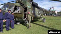 გუნბამ რეზერვისტების შეკრების ადგილის თავზე იფრინა.