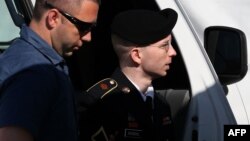 Брадлі Маннінґа ведуть на суд, 30 липня 2013 року