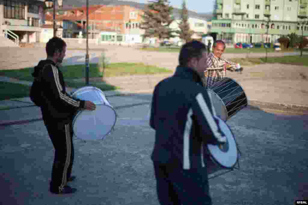 The Drummers Of Macedonia's Semka Band #11