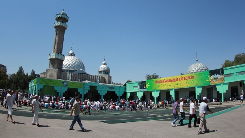 В Бишкеке снесут центральную мечеть и построят новую