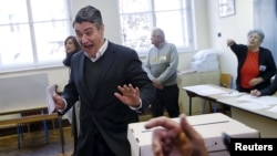 Zoran Milanovic səs verir