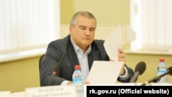 Сергій Аксенов вніс зміни до свого указу щодо антикоронавірусних обмежень