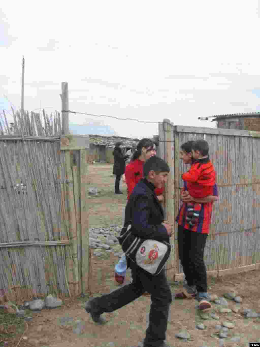 Köçkün düşərgələri #40