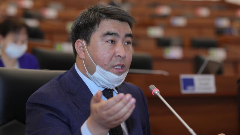 Жанарбек Акаев: Парламенттин спикерин шайлоо маселеси каралышы мүмкүн 