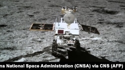Кітайскі месяцаход «Юйту-2», пасаджаны на Месяц апаратам «Чан’э-4» два гады таму.