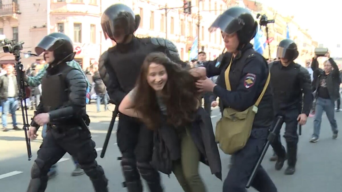 Russian Police Break Up Opposition May Day March In St. Petersburg