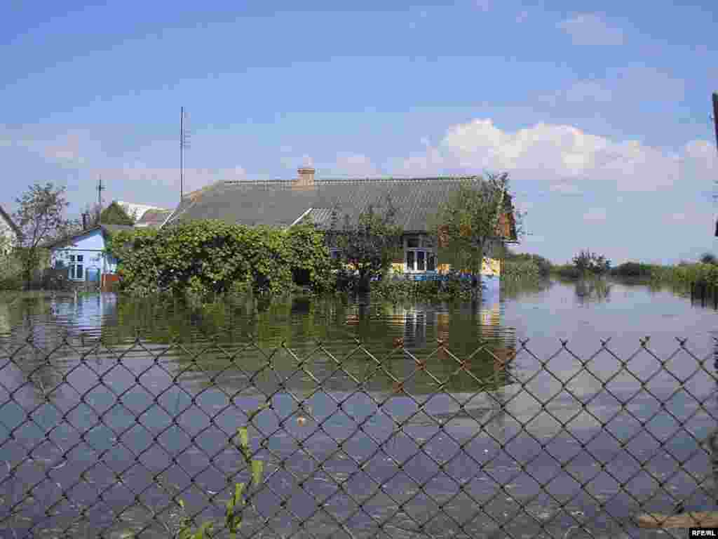 повінь, паводок