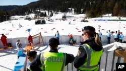 Policija na skijalištu, Austrija, fotoarhiva