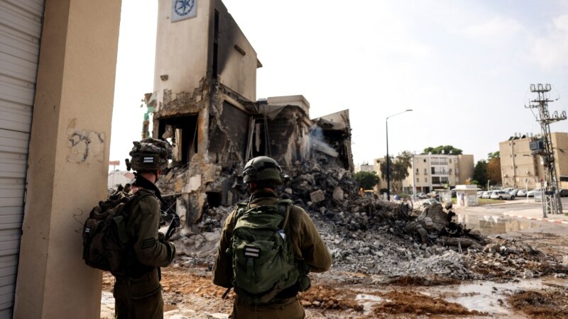 Vazhdojnë përleshjet, Izraeli synon të evakuojë banorët afër Gazës