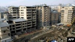 Armenia -- construction site in Yerevan, 20Feb2007