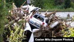 Inundațiile devastatoare din județele Suceava și Neamț au cauzat pierderea a trei vieți și au afectat peste 470 de gospodării.
