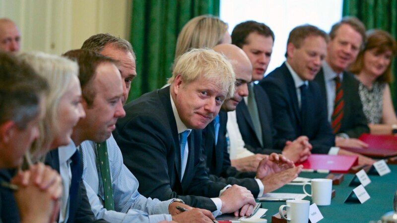 Гардијан - Британските дипломати ќе се повлечат од работата на ЕУ