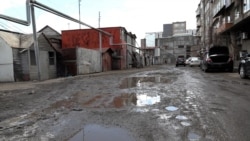 Փոսեր, անանցանելի բակեր. Վանաձորում բակերի հիմնանորոգման խոստումներն ու իրականությունը