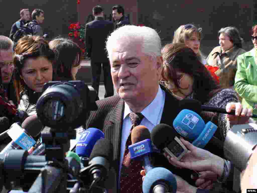 Voronin explică teza ”șovinilor sociali”