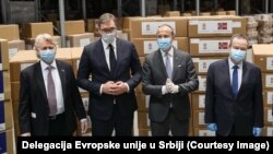 Ambasador Norveške u Srbiji Jern Eugen Jelstad (prvi sleva), predsednik Srbije Aleksandar Vučić, EU ambasador Sem Fabrici, ministar spoljnih poslova Srbije Ivica Dačić