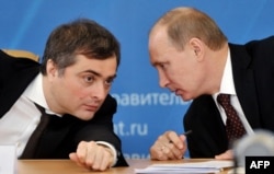 Vladislav Surkov, ruski biznismen i političar čečenskog porekla, bio je zamenik Putina dok je bio premijer