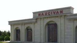 'Aeroportlarda gecə-gündüz yatıb bilet axtarmayacağıq'